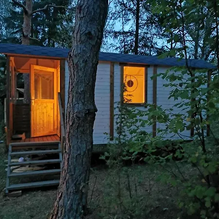 Campsite Paiveli Kopli Ratastel Maja Ja Tuennisaun