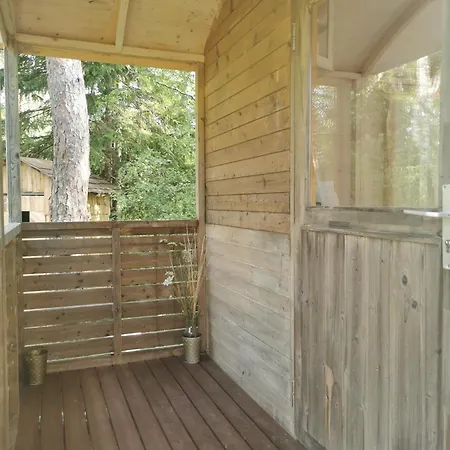 Paiveli Kopli Ratastel Maja Ja Tuennisaun Campsite *
