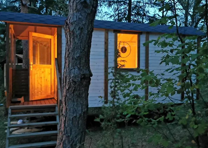 Raenduri Pesa Paiveli Koplis *